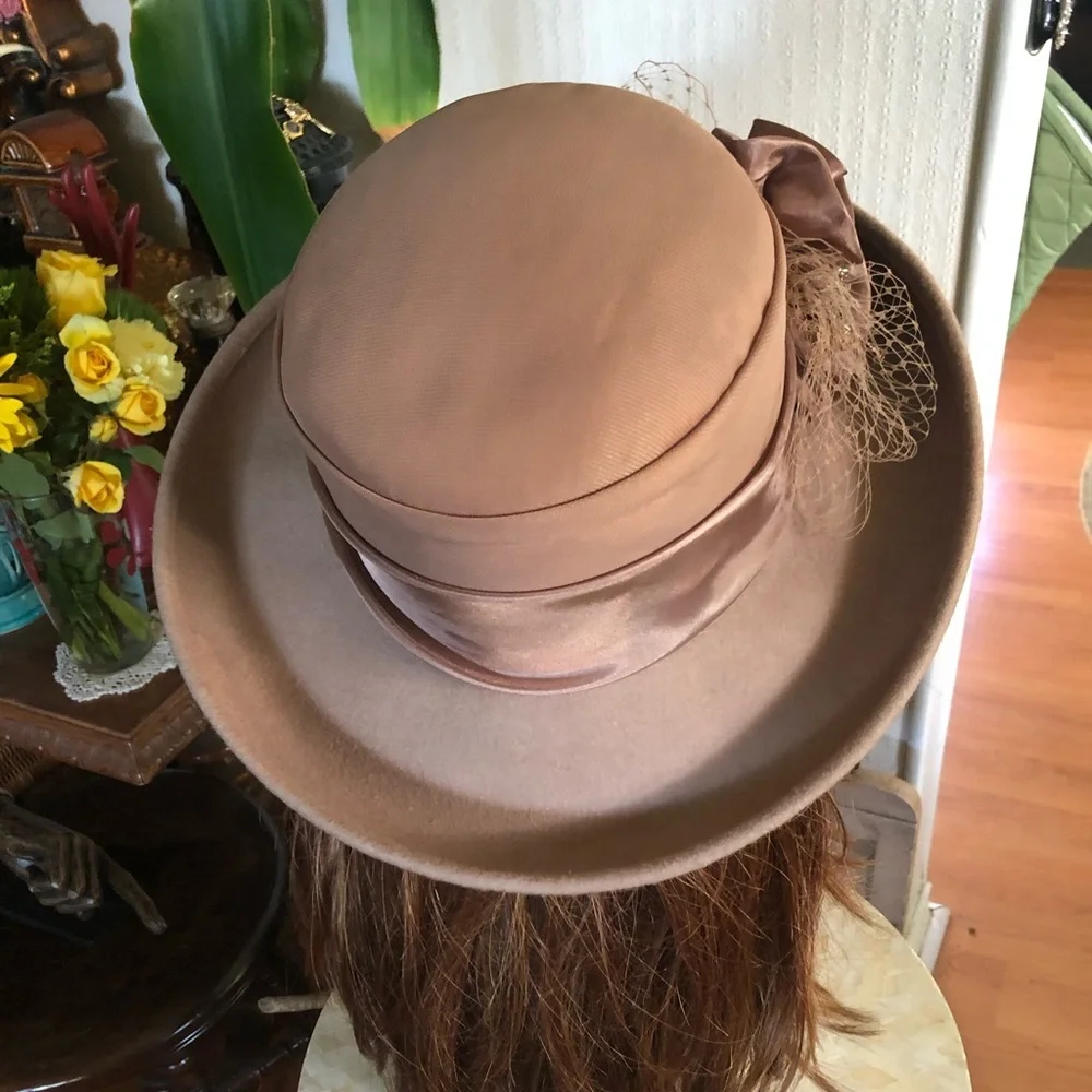 Vintage Tan Wool Hat - Picture 5 of 10